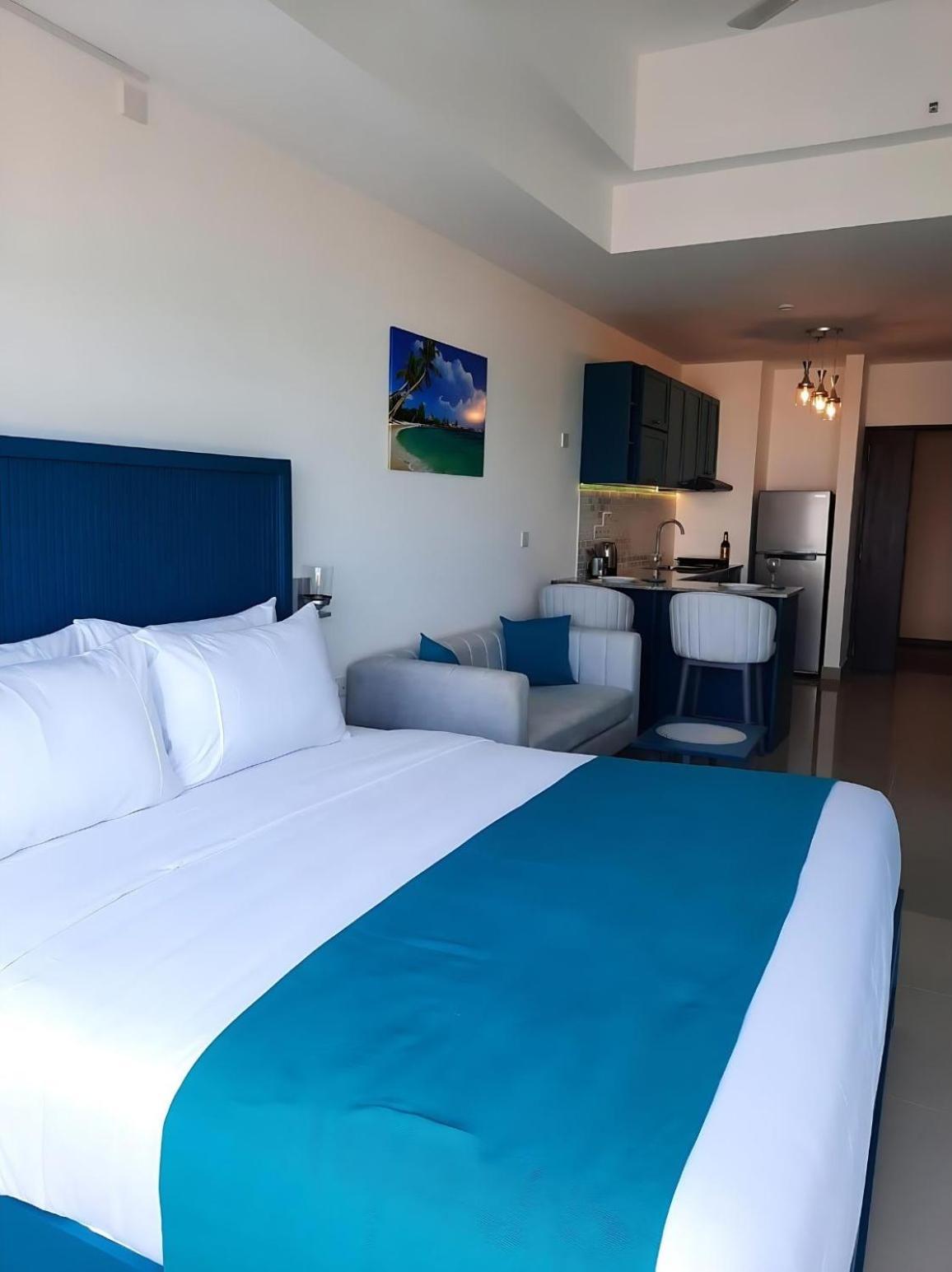 Negombo Ocean Breeze - Bliss On The Beach Luxury Apartments By Serendib Vacation Eksteriør bilde