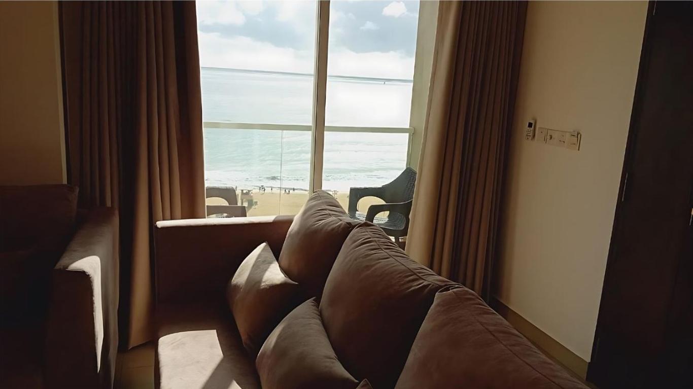 Negombo Ocean Breeze - Bliss On The Beach Luxury Apartments By Serendib Vacation Eksteriør bilde